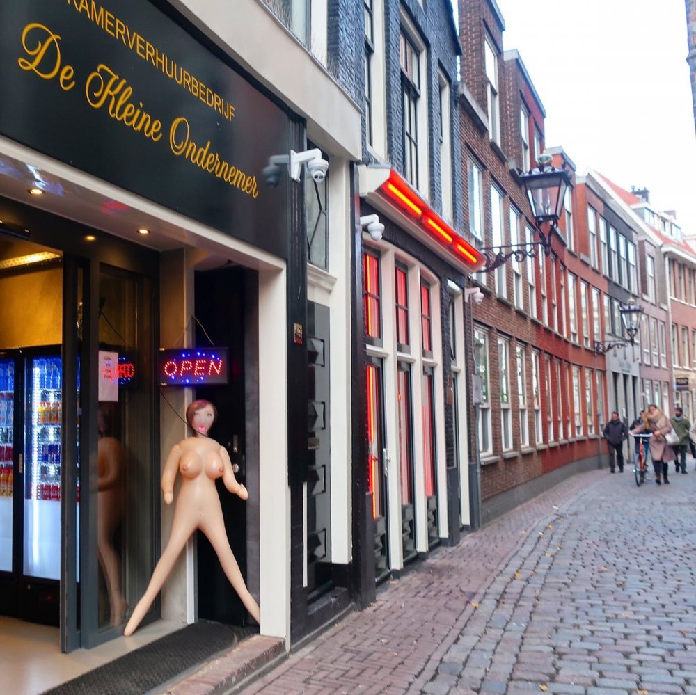 Amsterdam Nude Girls
