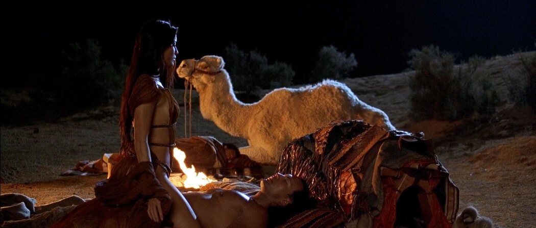 Kelly Hu