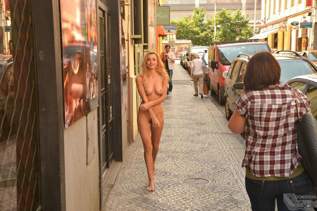 Nude Walking