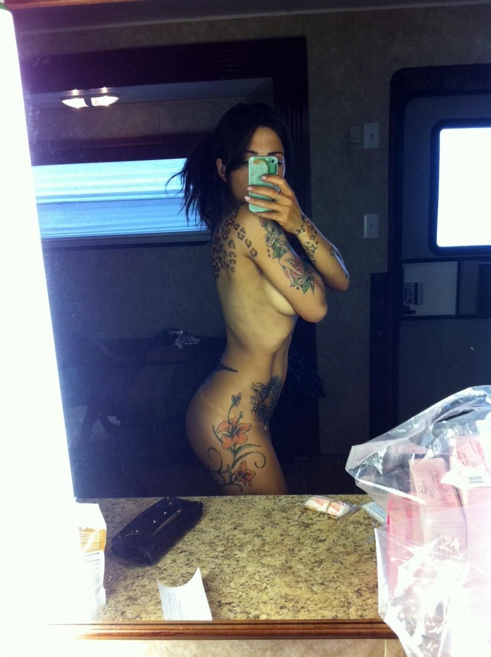 Sarah Shahi Nude