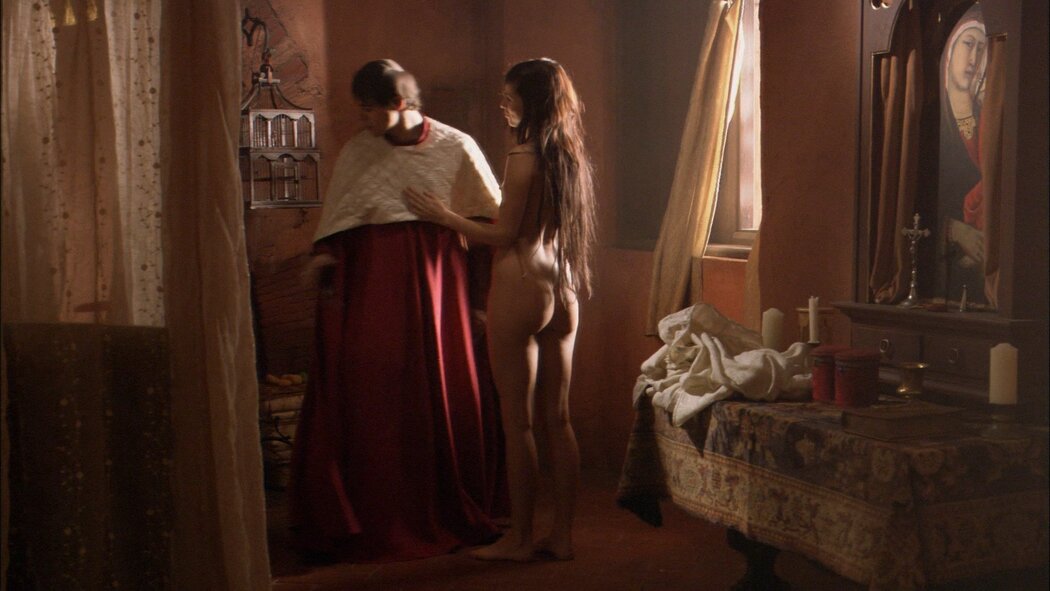 Nora Arnezeder Nude