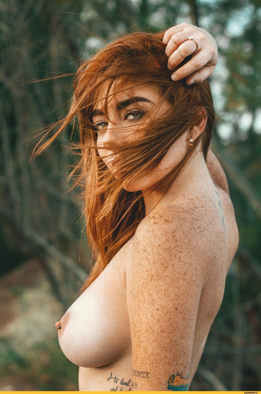 Nude Freckles