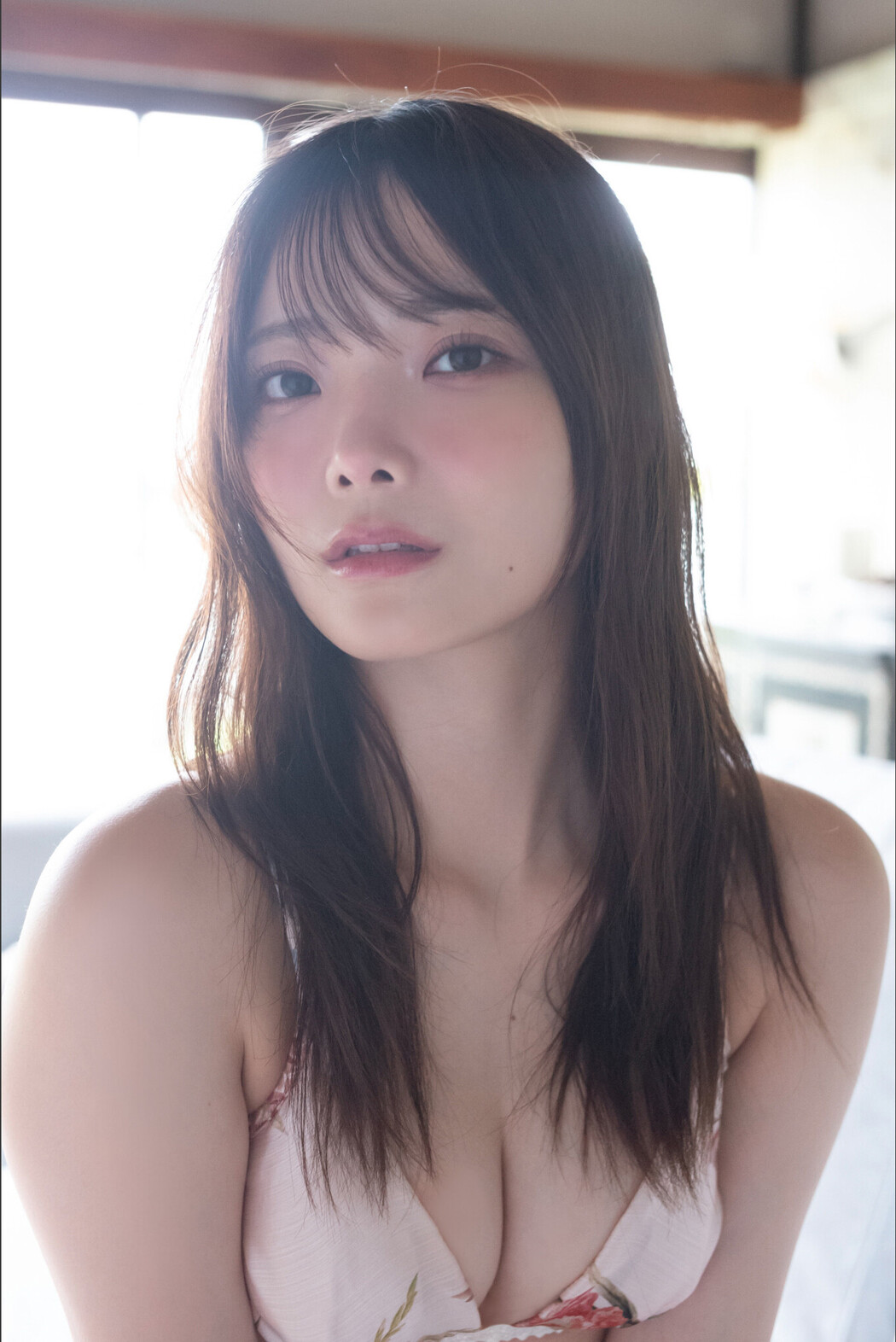 Araya Himeka 新谷姫加, FRIDAYデジタル写真集 「Holic」 Vol.04