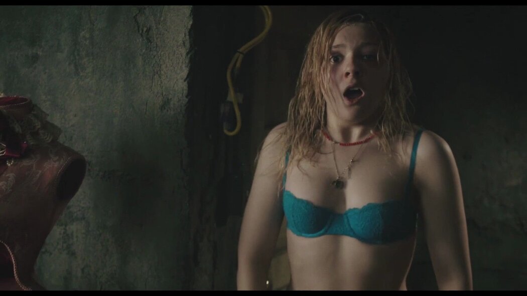 Abigail Breslin Bikini
