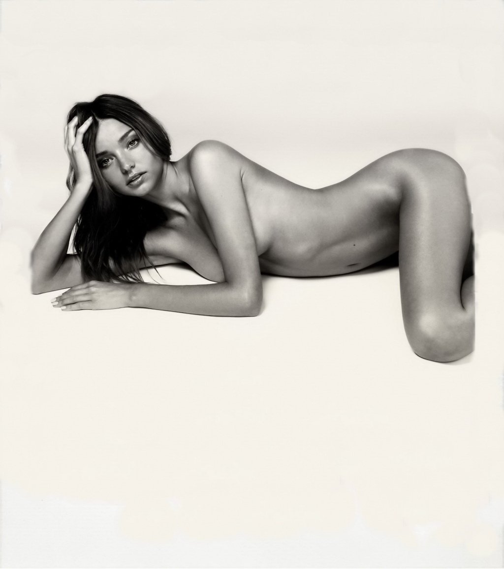 Model Miranda Kerr Nude