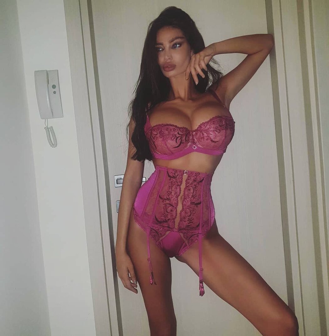Serbian Model Sorya Vucelic
