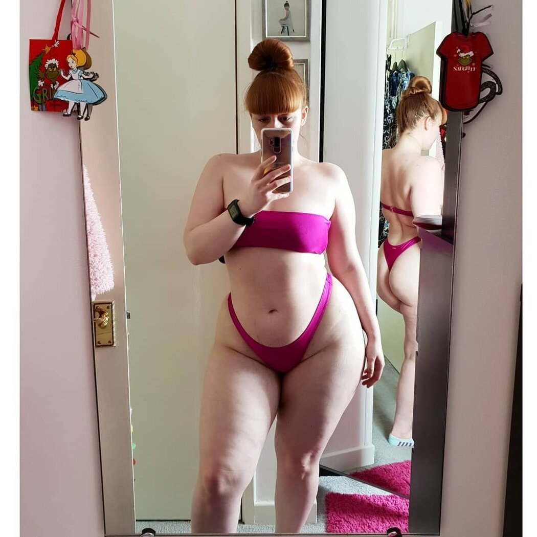 Nicole Herring Nude