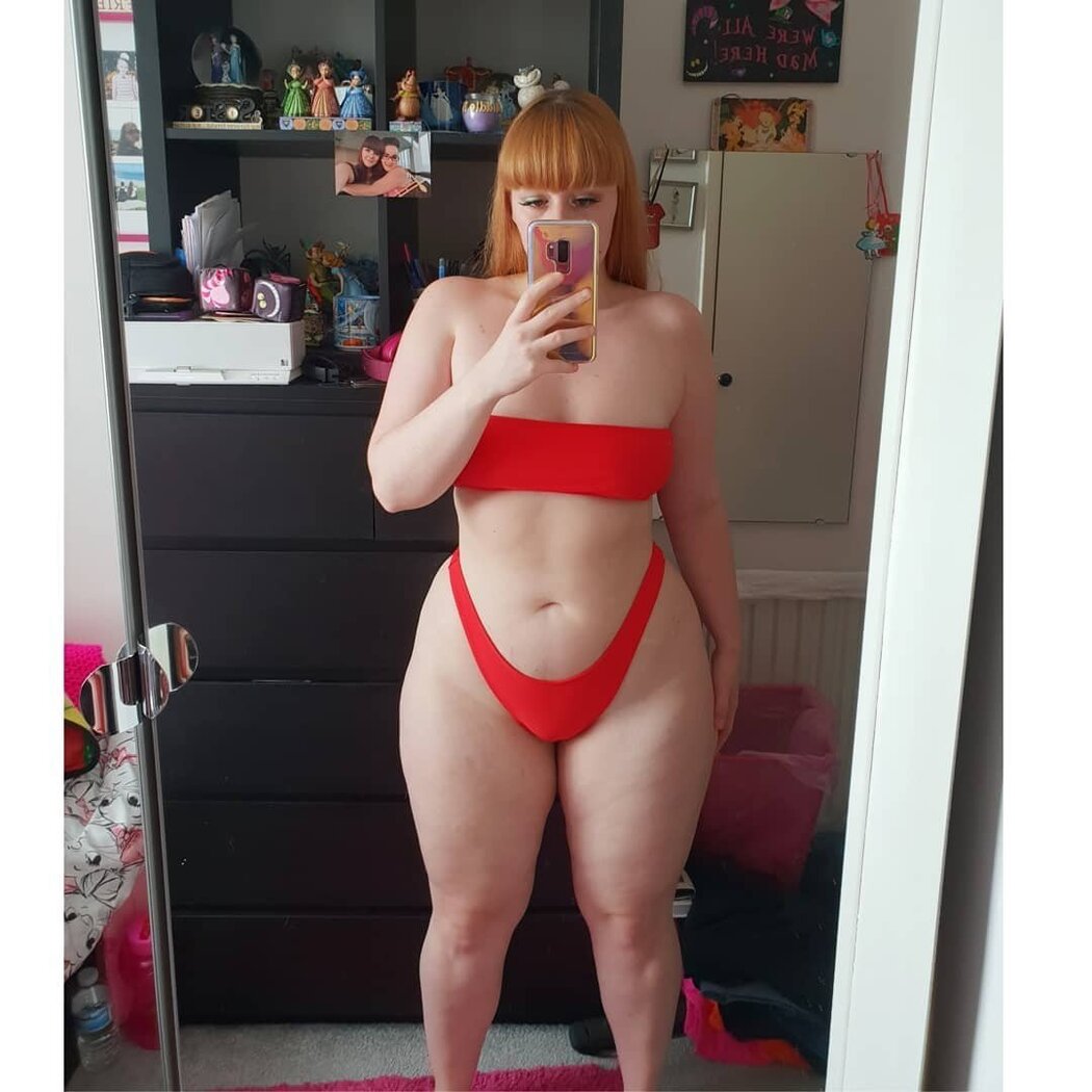 Nicole Herring Nude