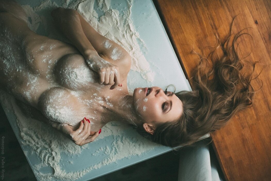 Katerina Bolinger Nude