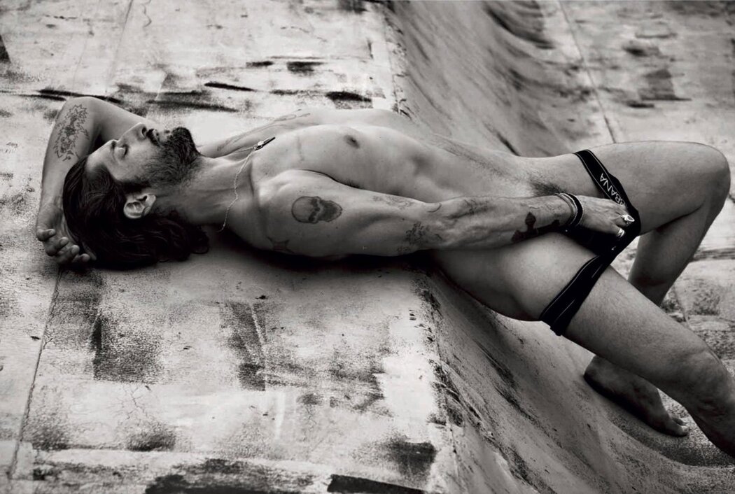 Tony Ward Nude