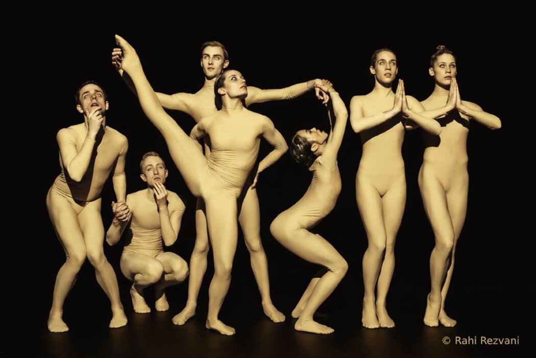 Nude Performance Dance