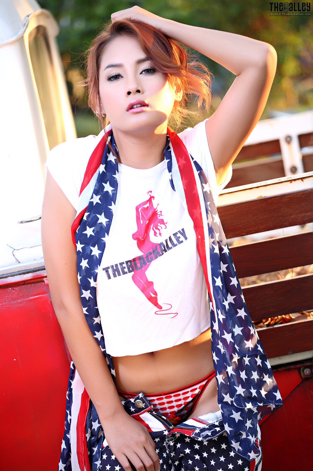 Winny Sung The Black Alley Photobook Set.91