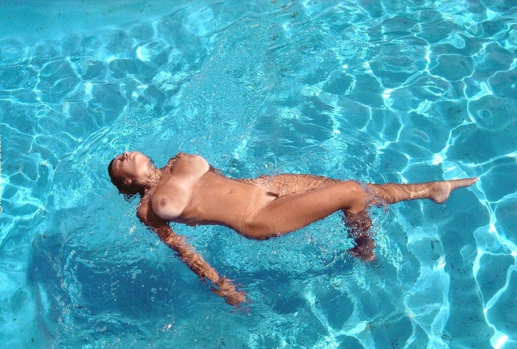 Nude Synchronized Swimming