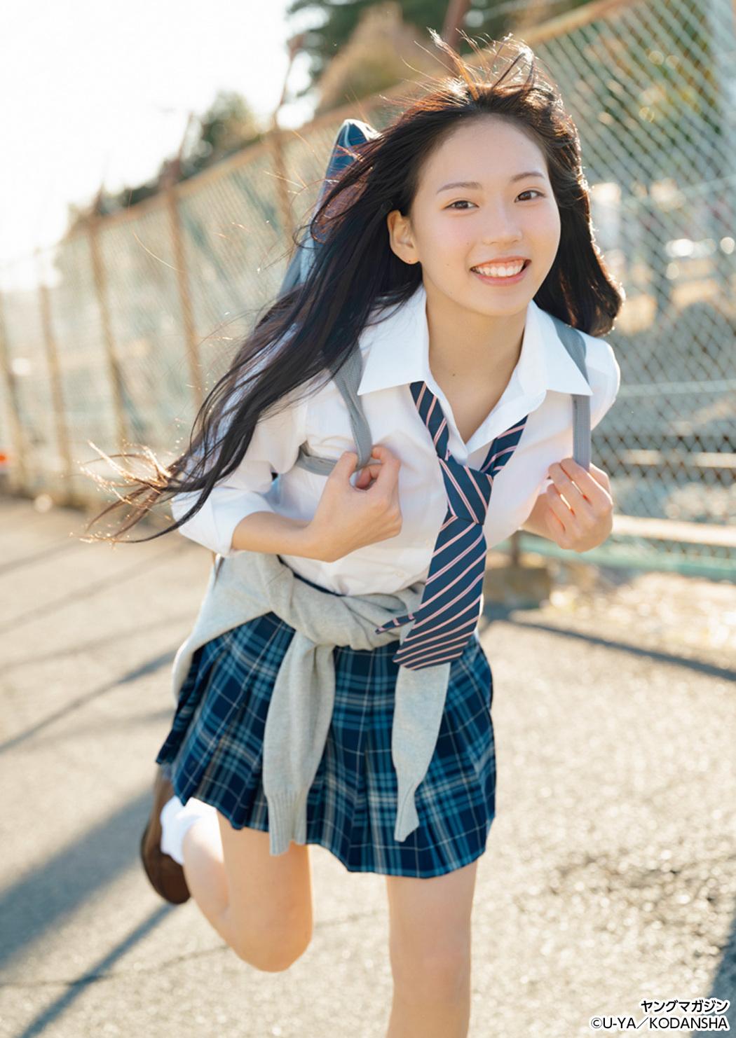 Momoka Okumura 奥村桃夏, Young Magazine 2025 No.17 (ヤングマガジン 2025年17号)