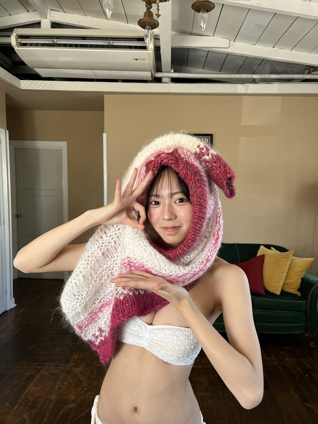 Momoka Okumura 奥村桃夏, Young Magazine 2025 No.17 (ヤングマガジン 2025年17号)