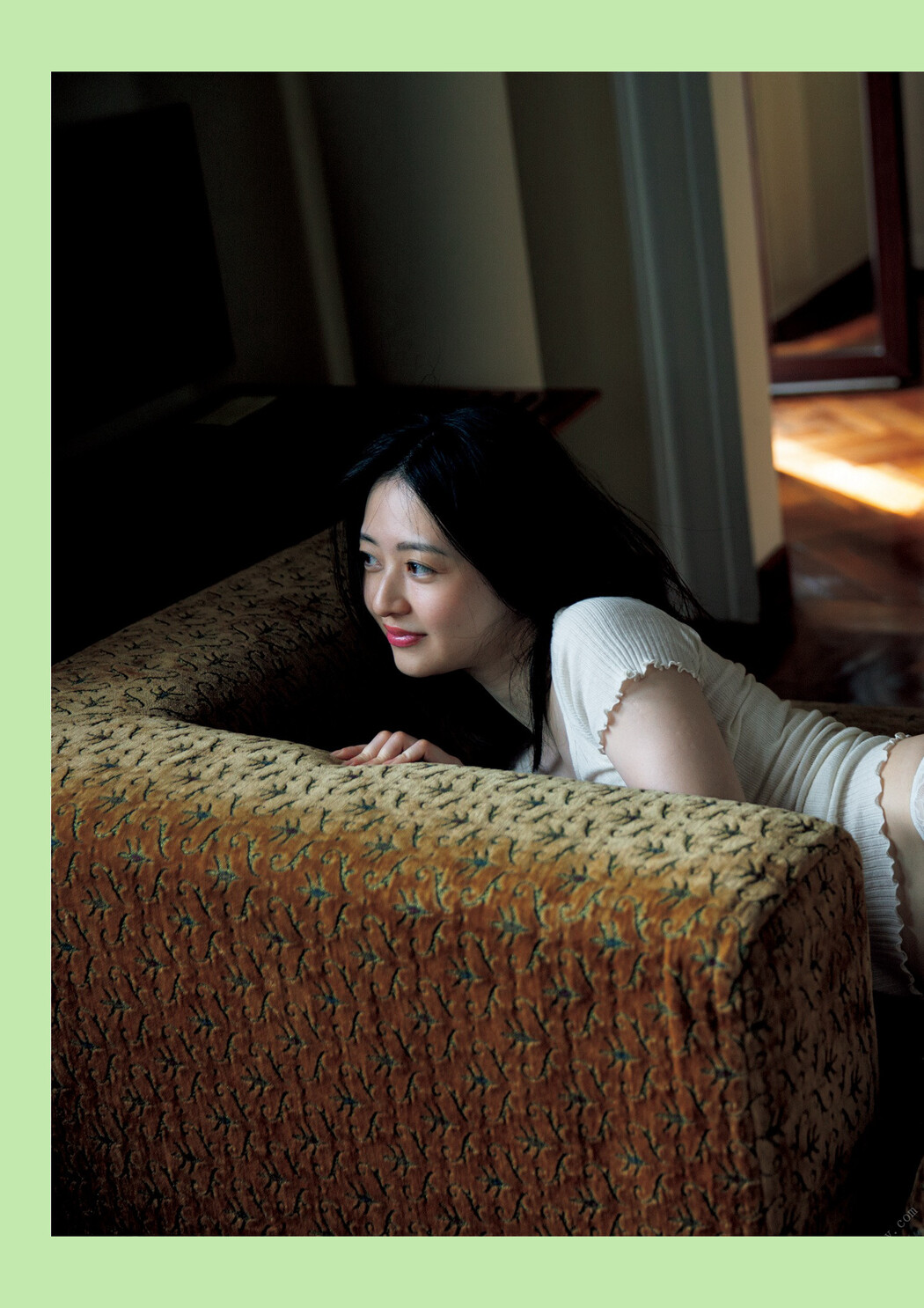 Rina Aizawa 逢沢りな, 電子版だけの特典カットつき 「Gekkan 月刊」 Set.04