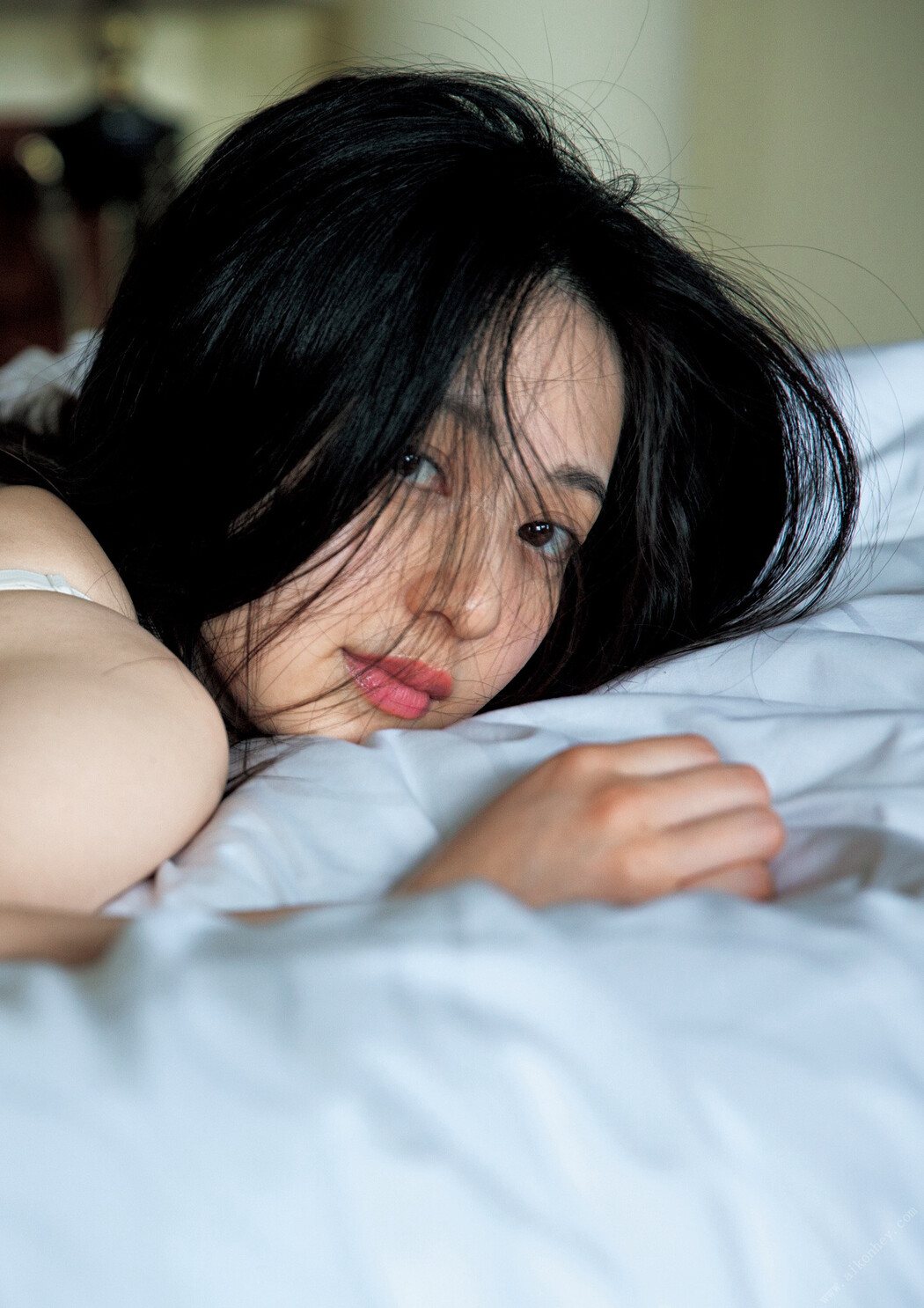 Rina Aizawa 逢沢りな, 電子版だけの特典カットつき 「Gekkan 月刊」 Set.04