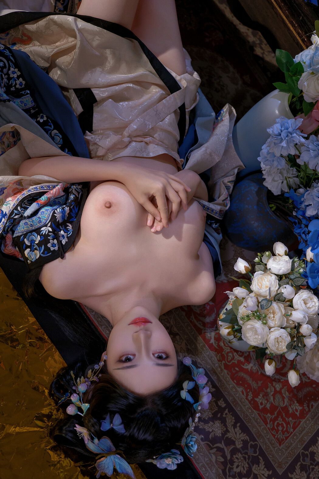 年年Nnian, 写真集 丝兰陵