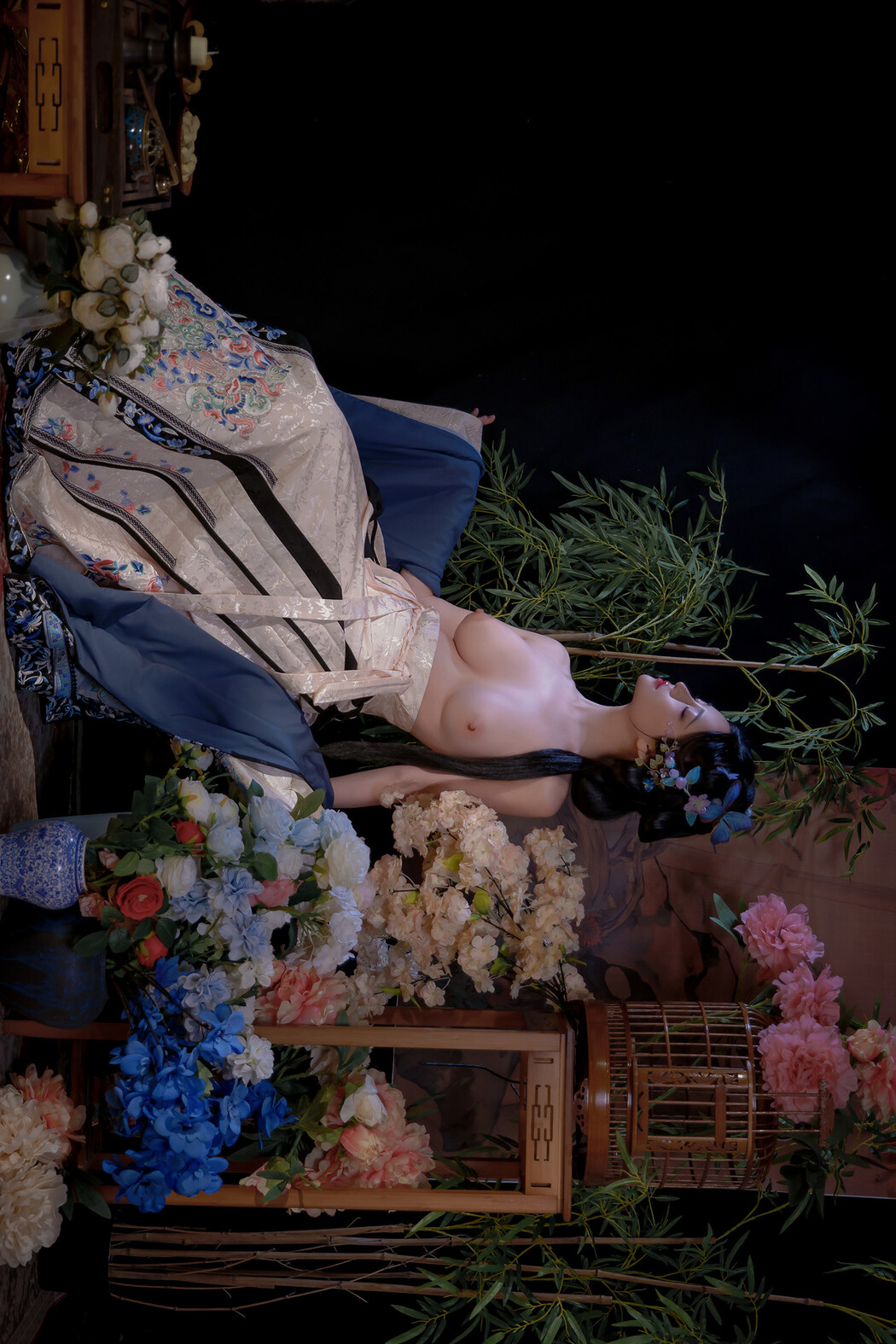 年年Nnian, 写真集 丝兰陵