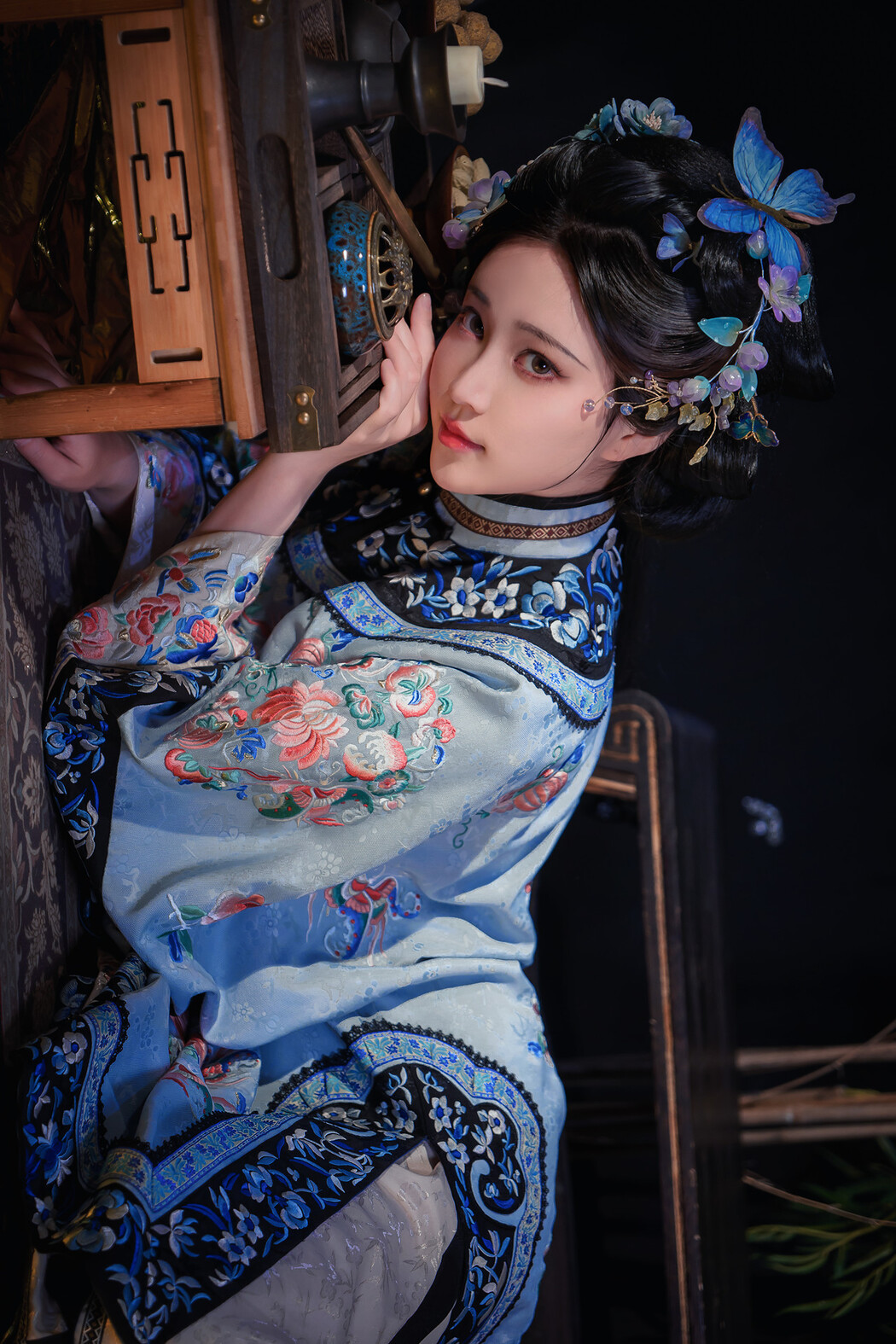 年年Nnian, 写真集 丝兰陵