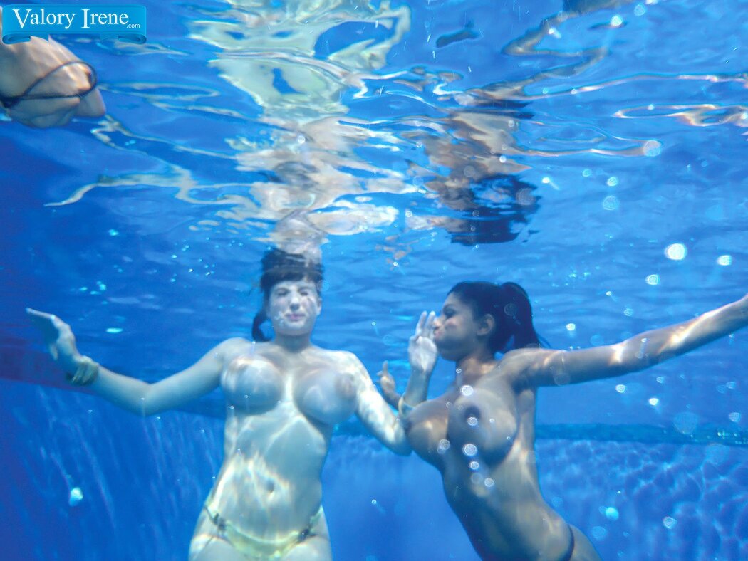 Tits Underwater