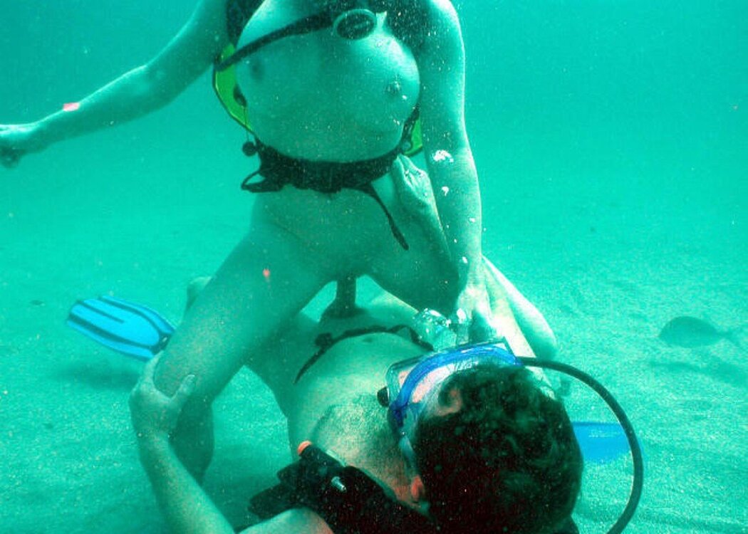 Tits Underwater