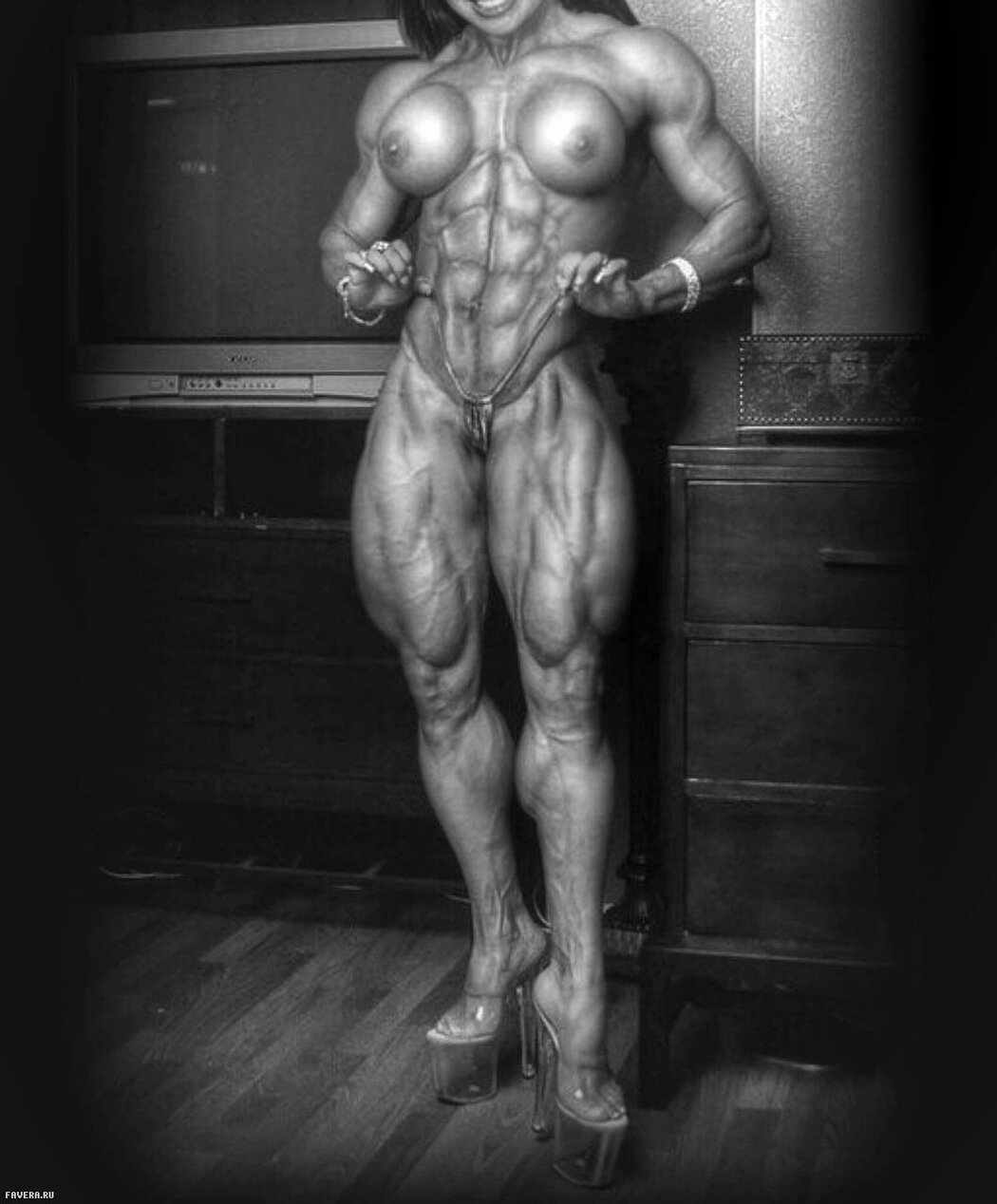 BodyBuilding Women Naked