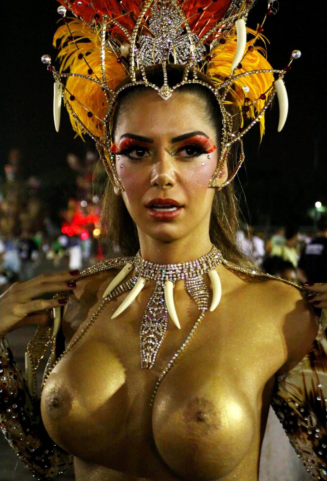Valya Karnaval Tits Cover Photo