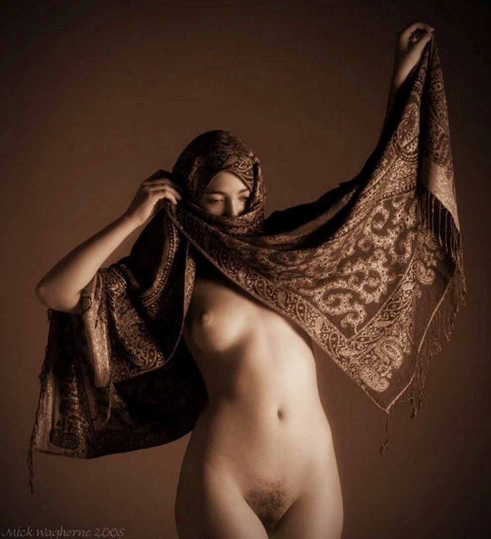 Naked Arab Girl