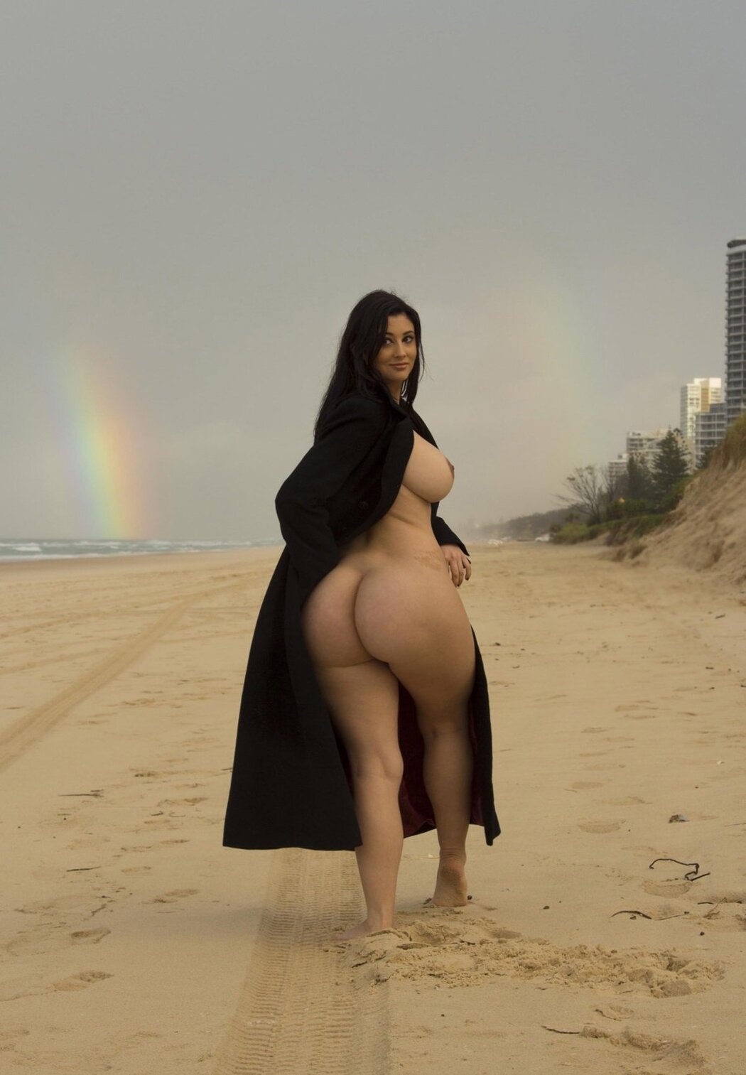 Naked Arab Girl
