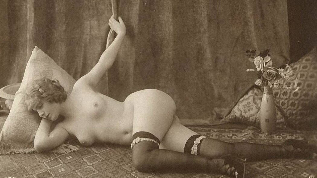 Vintage Naked Women