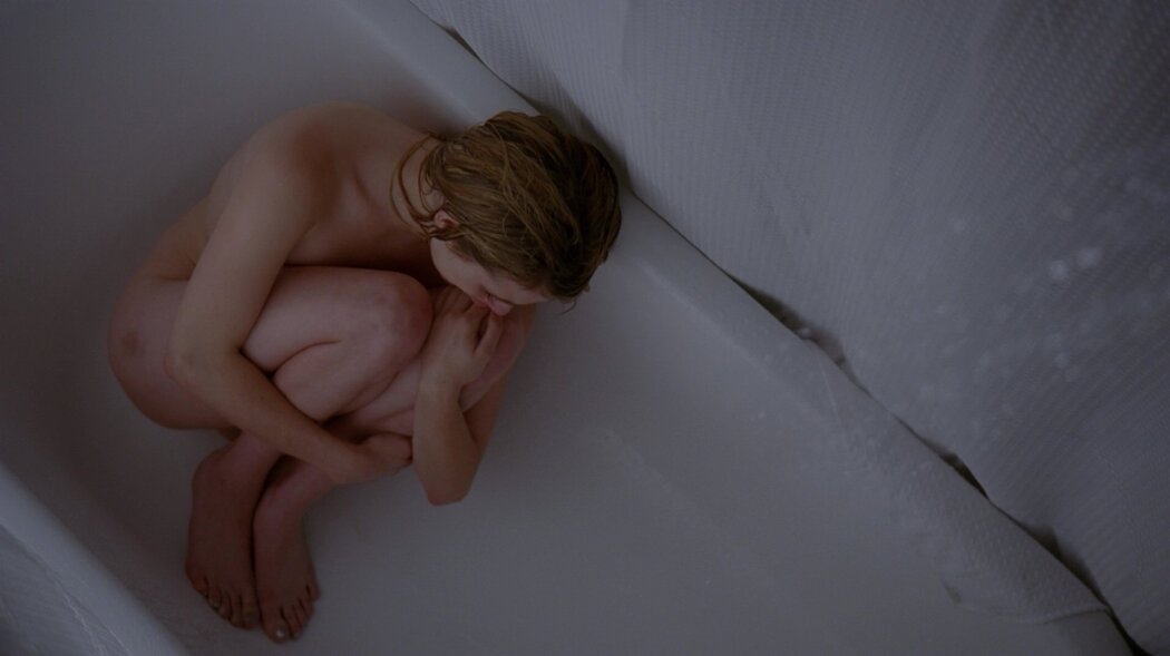 Emma Roberts Nude