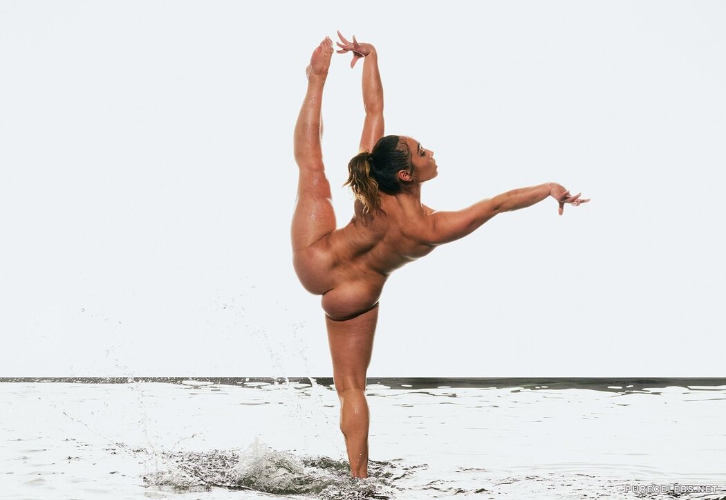 Nude Gymnasts