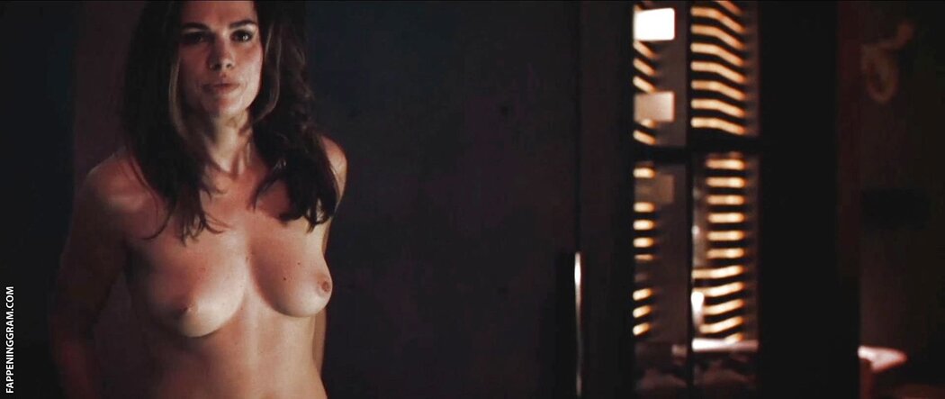 ISABEL LUCAS Nude