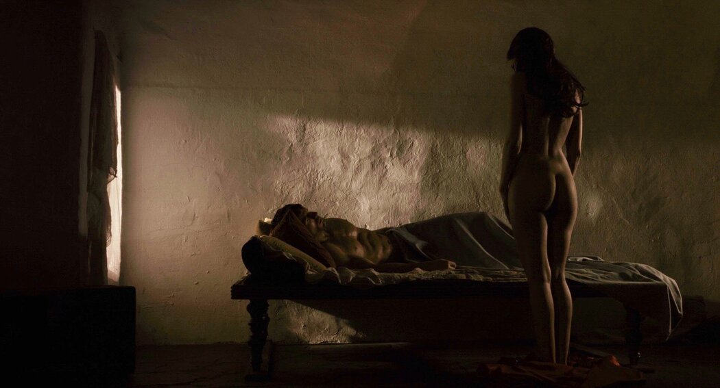 ISABEL LUCAS Nude
