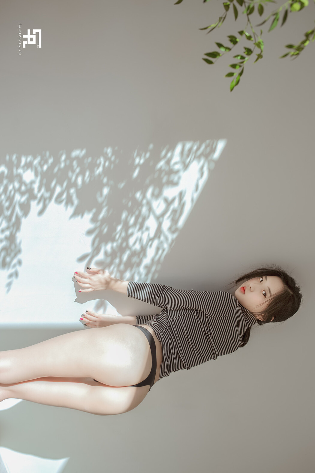 Shin Jae-Eun 신재은, Saint PhotoLife “Romance”