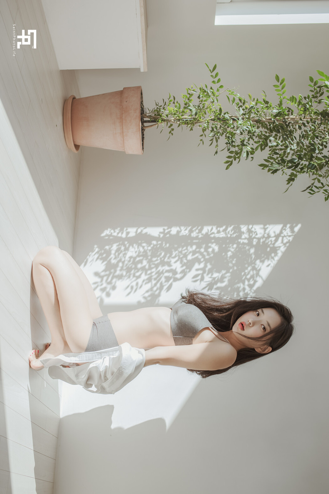 Shin Jae-Eun 신재은, Saint PhotoLife “Romance”