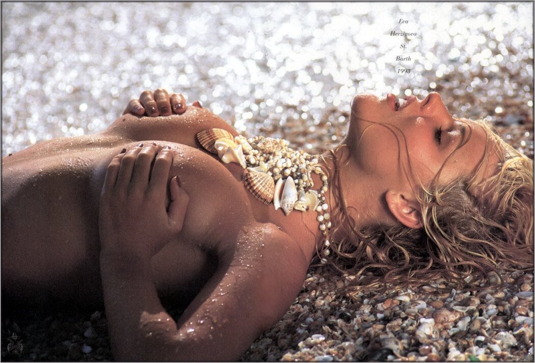 Eva Herzigova Nude
