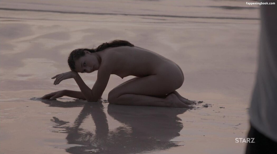 Jessica Clements Nude