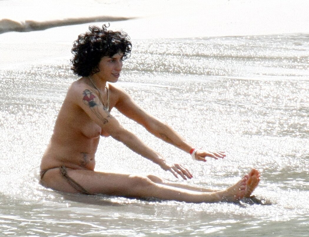 Amy Winehouse Nude
