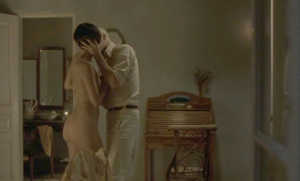 Caterina Murino Nude