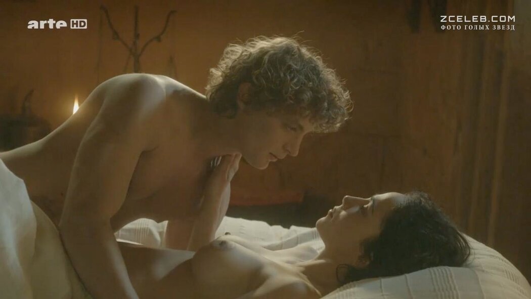Caterina Murino Nude