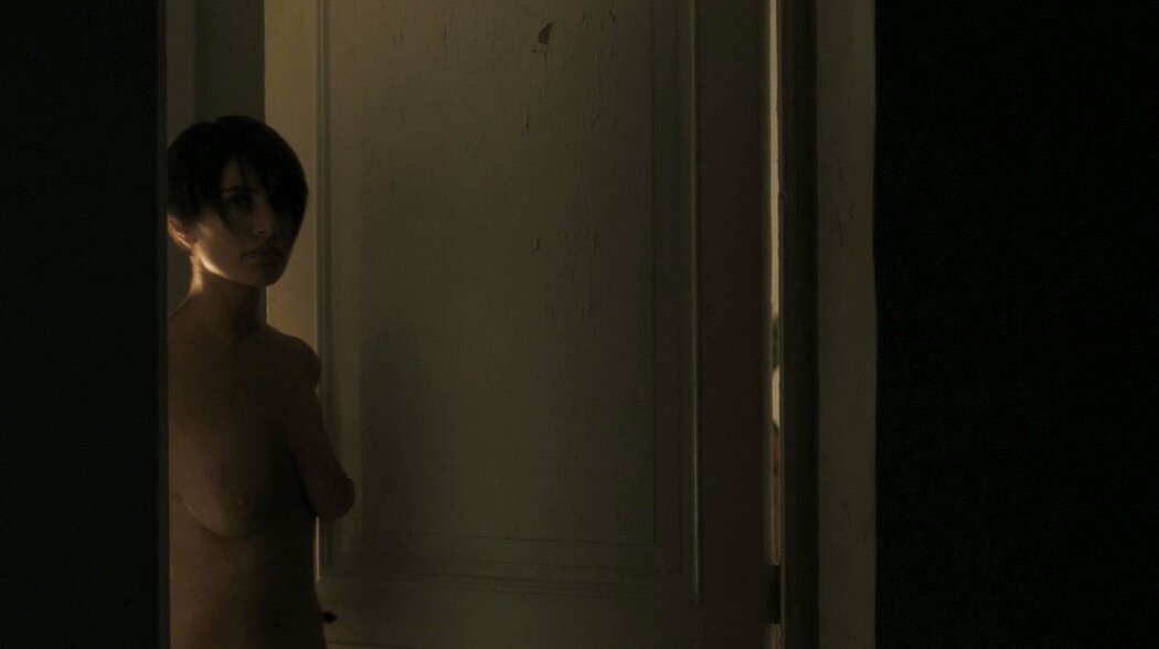 Caterina Murino Nude