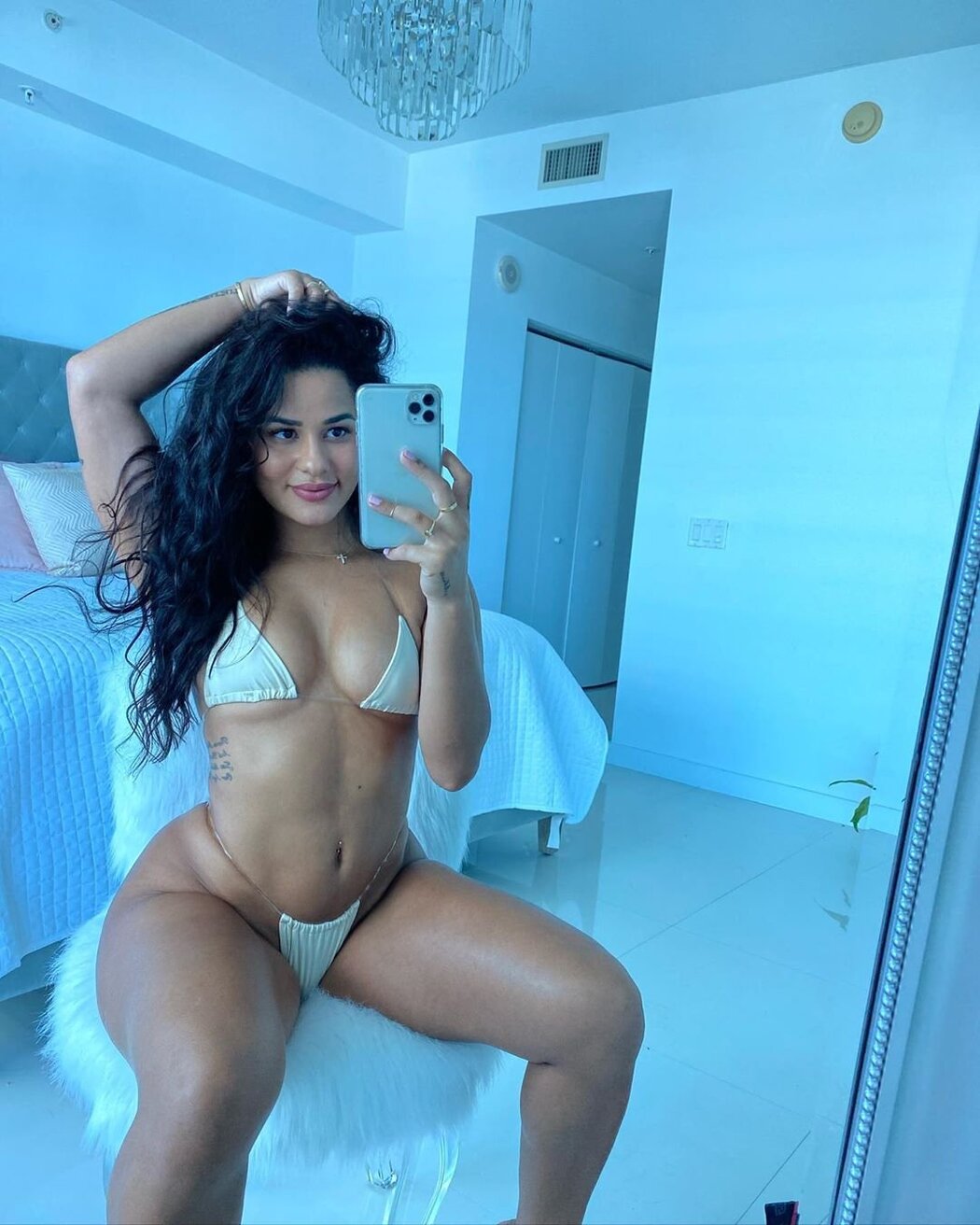 Katya Elise Henry Nude