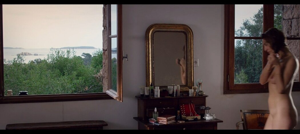 Caterina Murino Nude