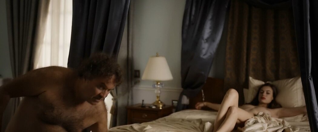 Caterina Murino Nude