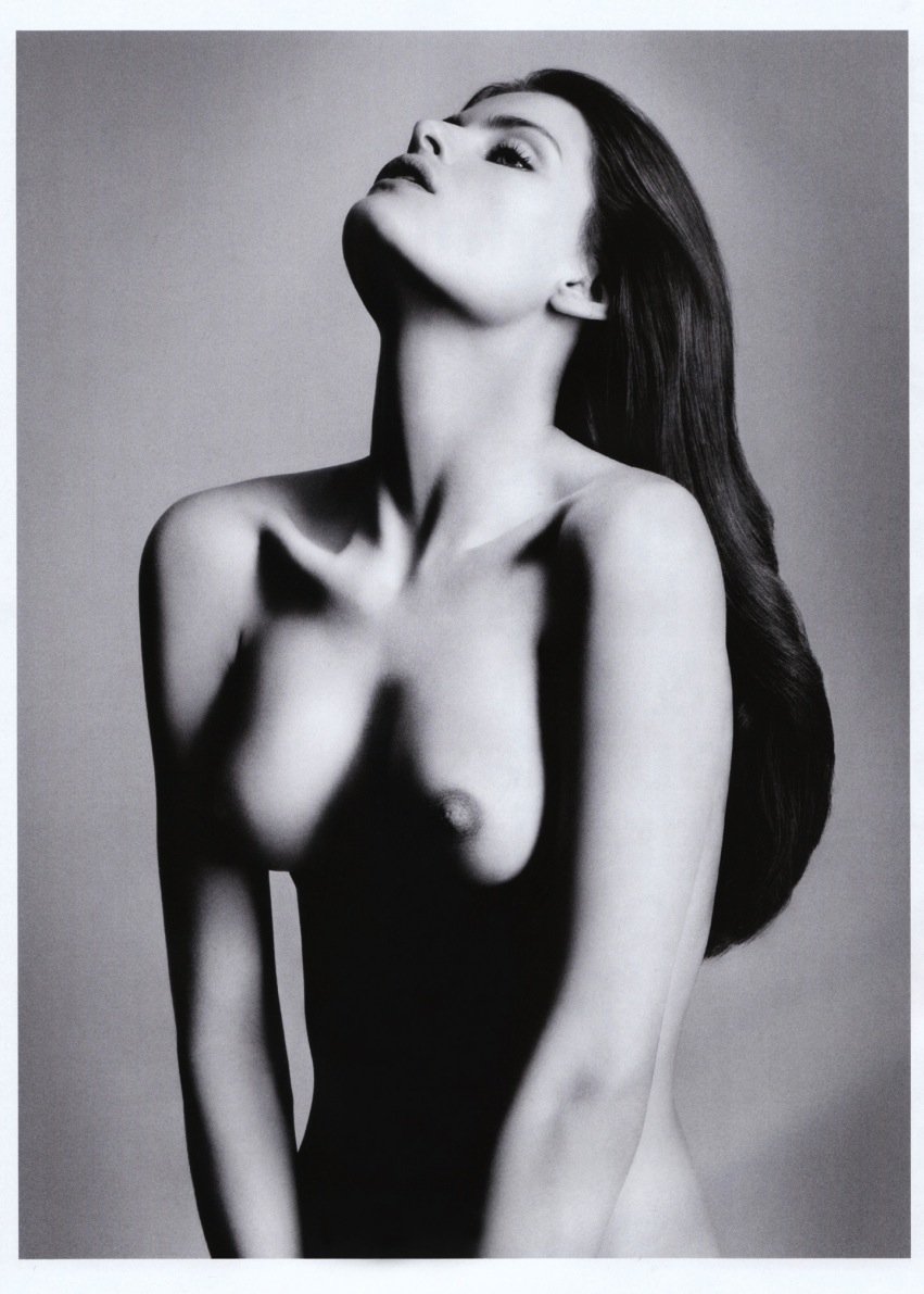 Nude Isabeli Fontana