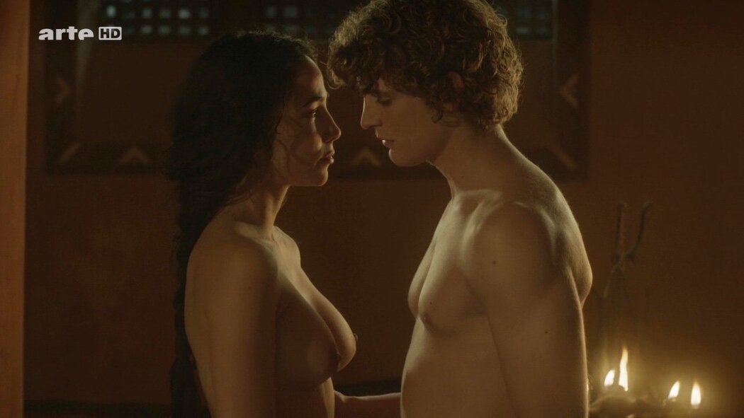 Caterina Murino Nude