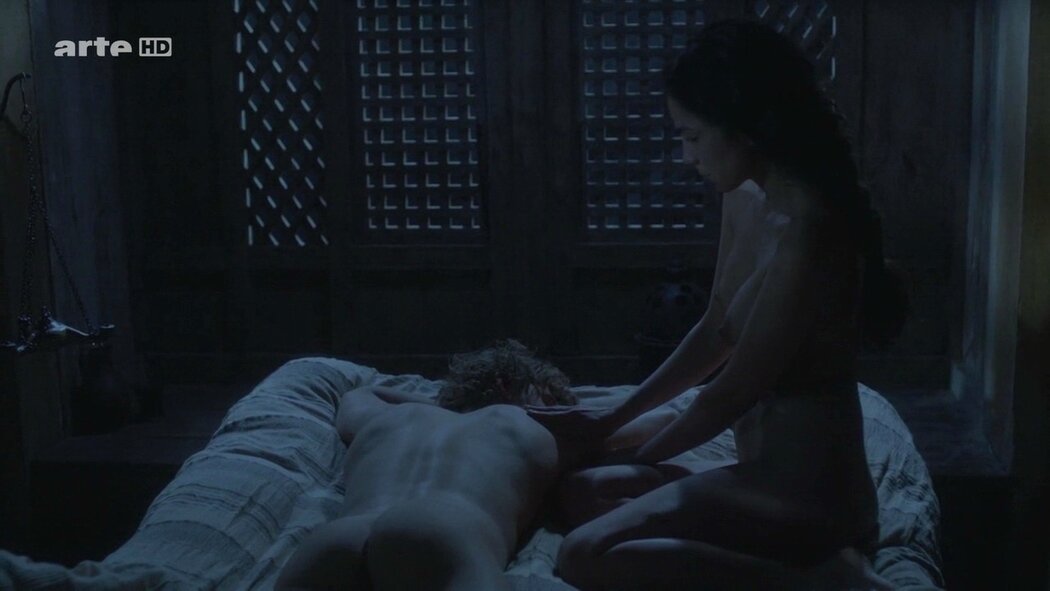 Caterina Murino Nude