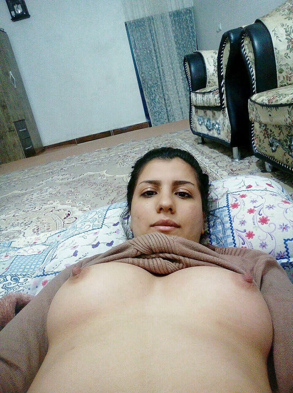 Nude Syrian